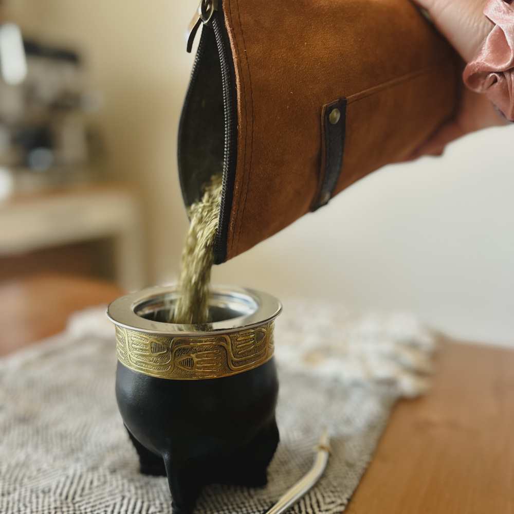 how to prepare yerba mate. pouring yerba mate,