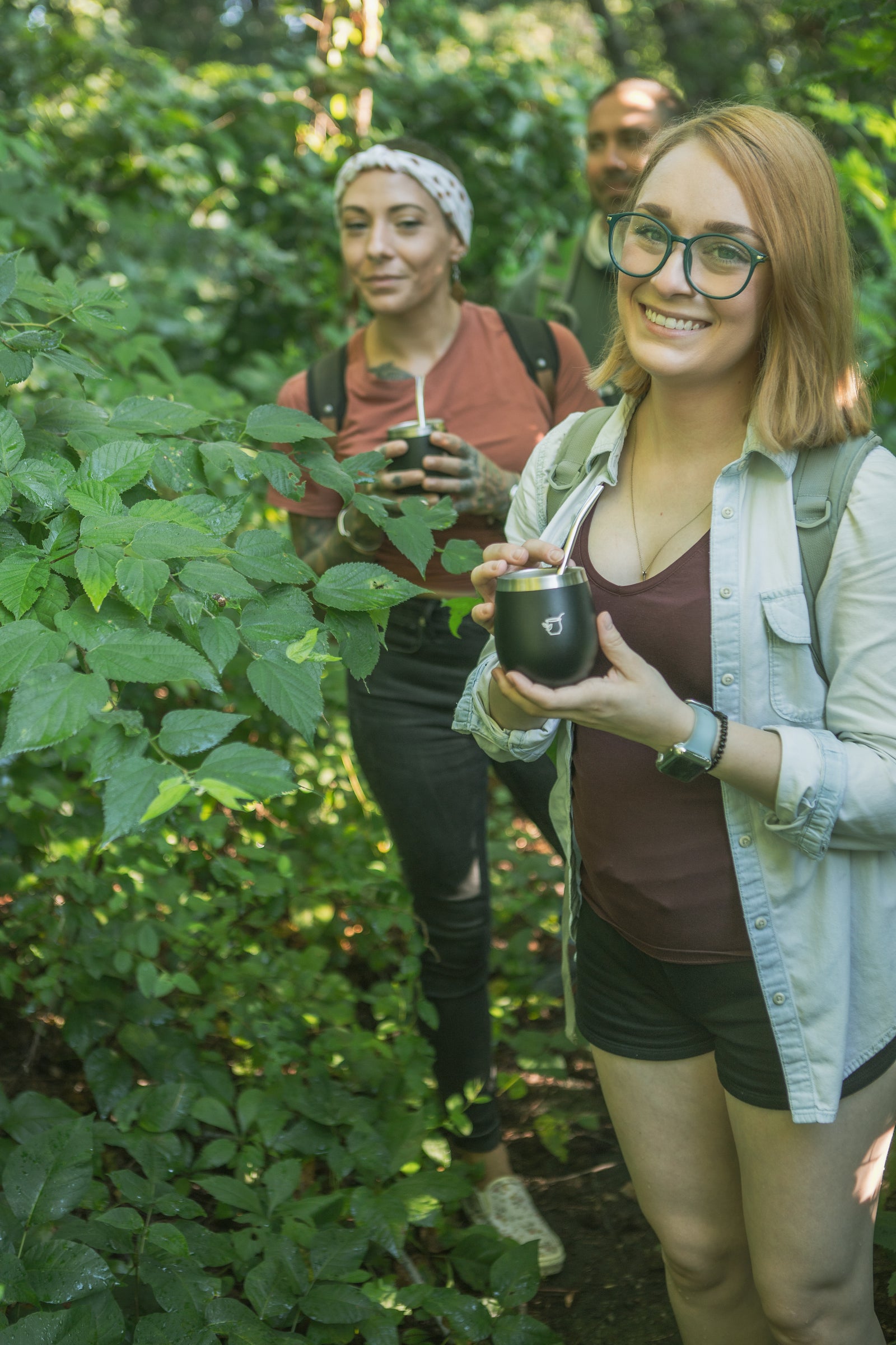 Women enjoying yerba mate on a hike in Philadelphia with all the benefits 
